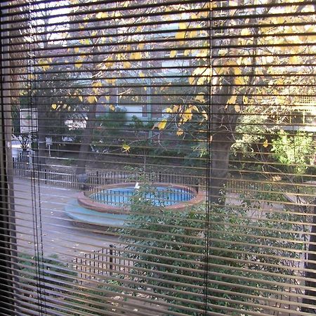 Appartamento Premium Loft Of The Fountain Small Plaza W/Netflix Buenos Aires Esterno foto
