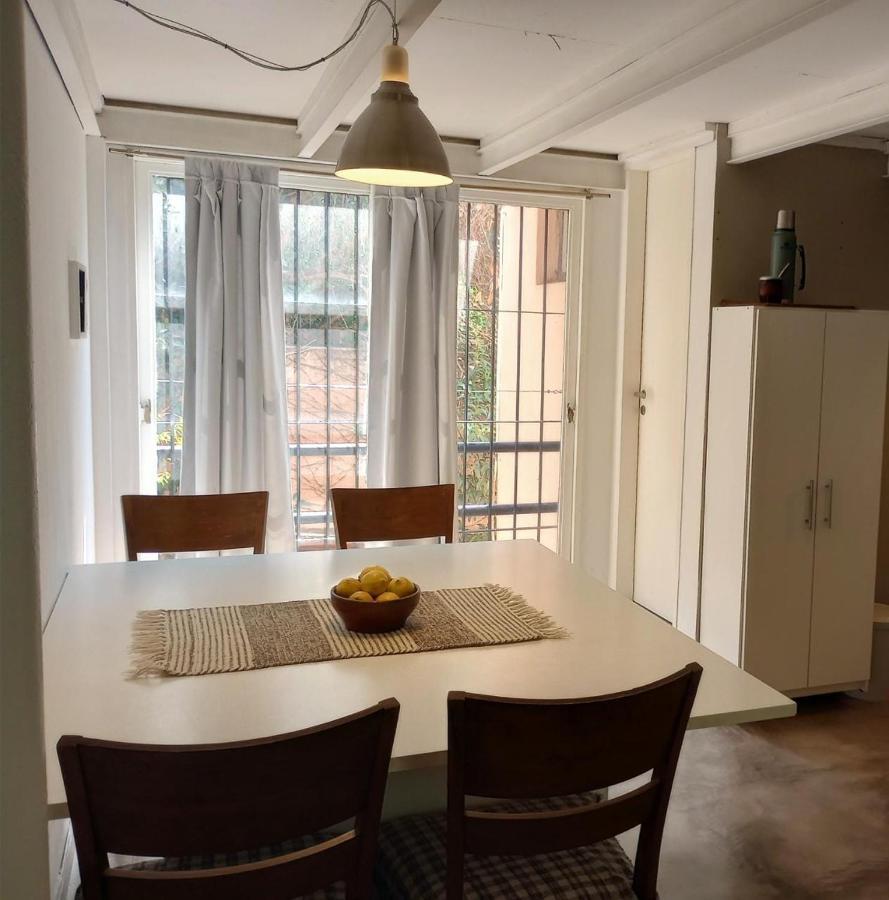 Appartamento Premium Loft Of The Fountain Small Plaza W/Netflix Buenos Aires Esterno foto